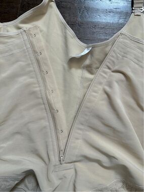 NWT Shaperx Beige Compression Shapewear - XL